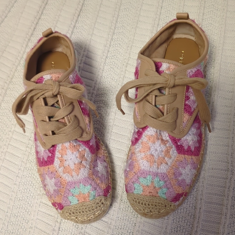 NWOT Copper Key Sandbar Crochet Espadrilles Floral Patterned Lace-Up  Hippie